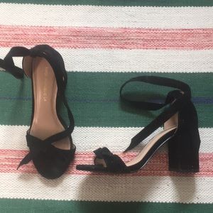 black velvet sandal pumps
